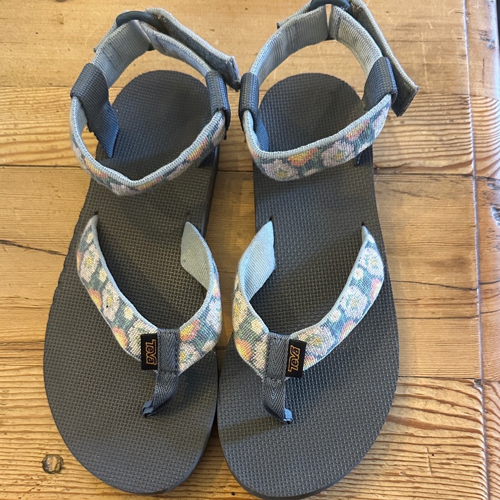 Teva Women’s Sandals in Gray with Multicolor Straps